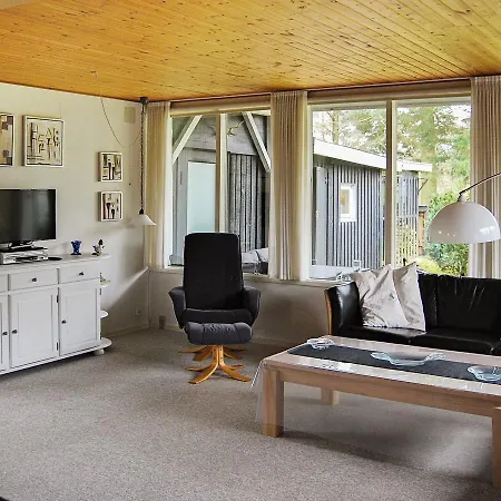 Holiday home Three-bedroom Holiday In 8 Ansager